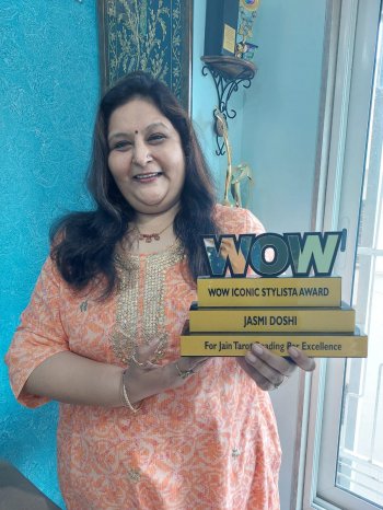 WOW ICONIC STYLIST AWARD